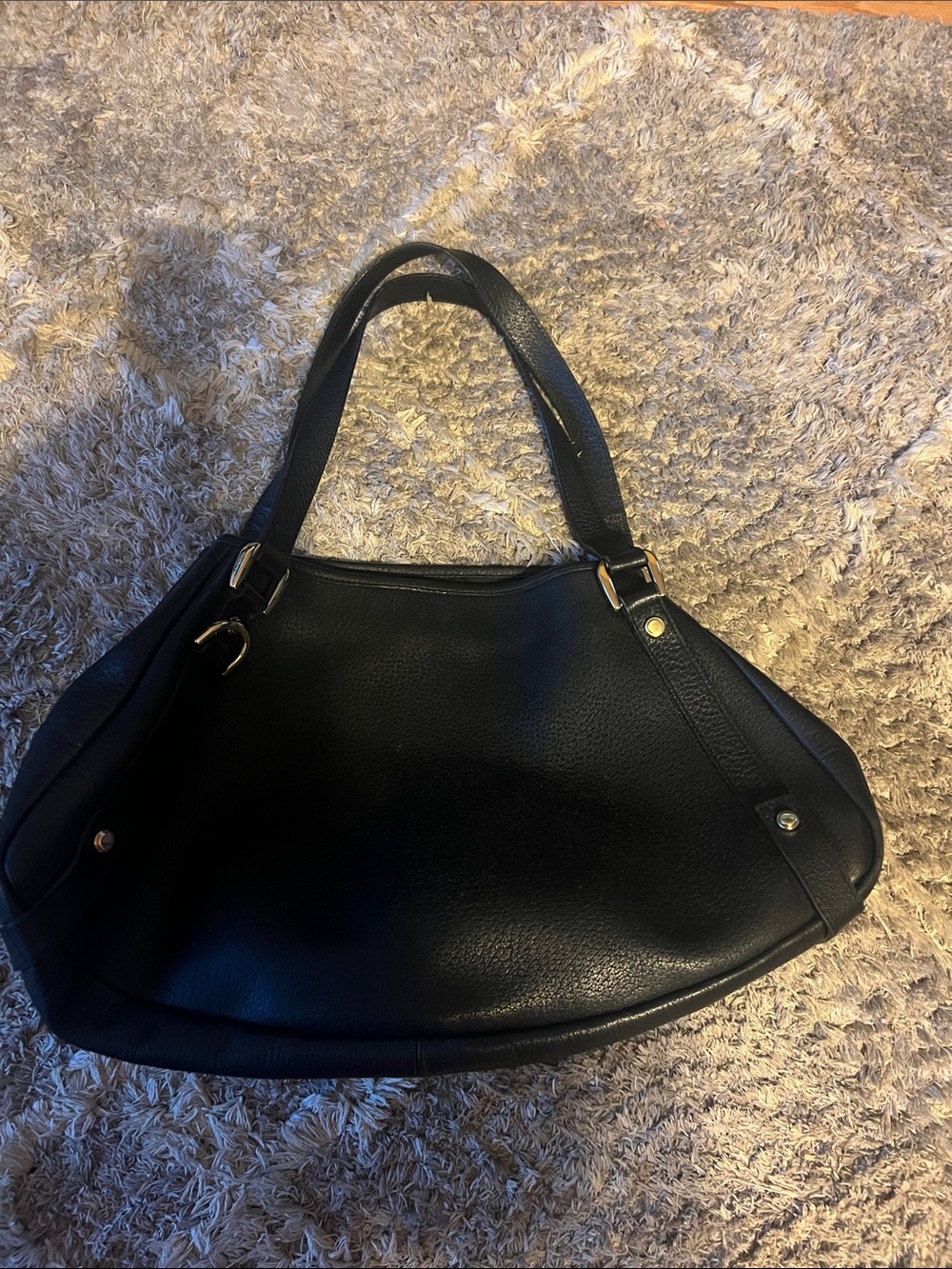 Gucci Black Leather Shoulder Bag with Gold-Tone Hardware